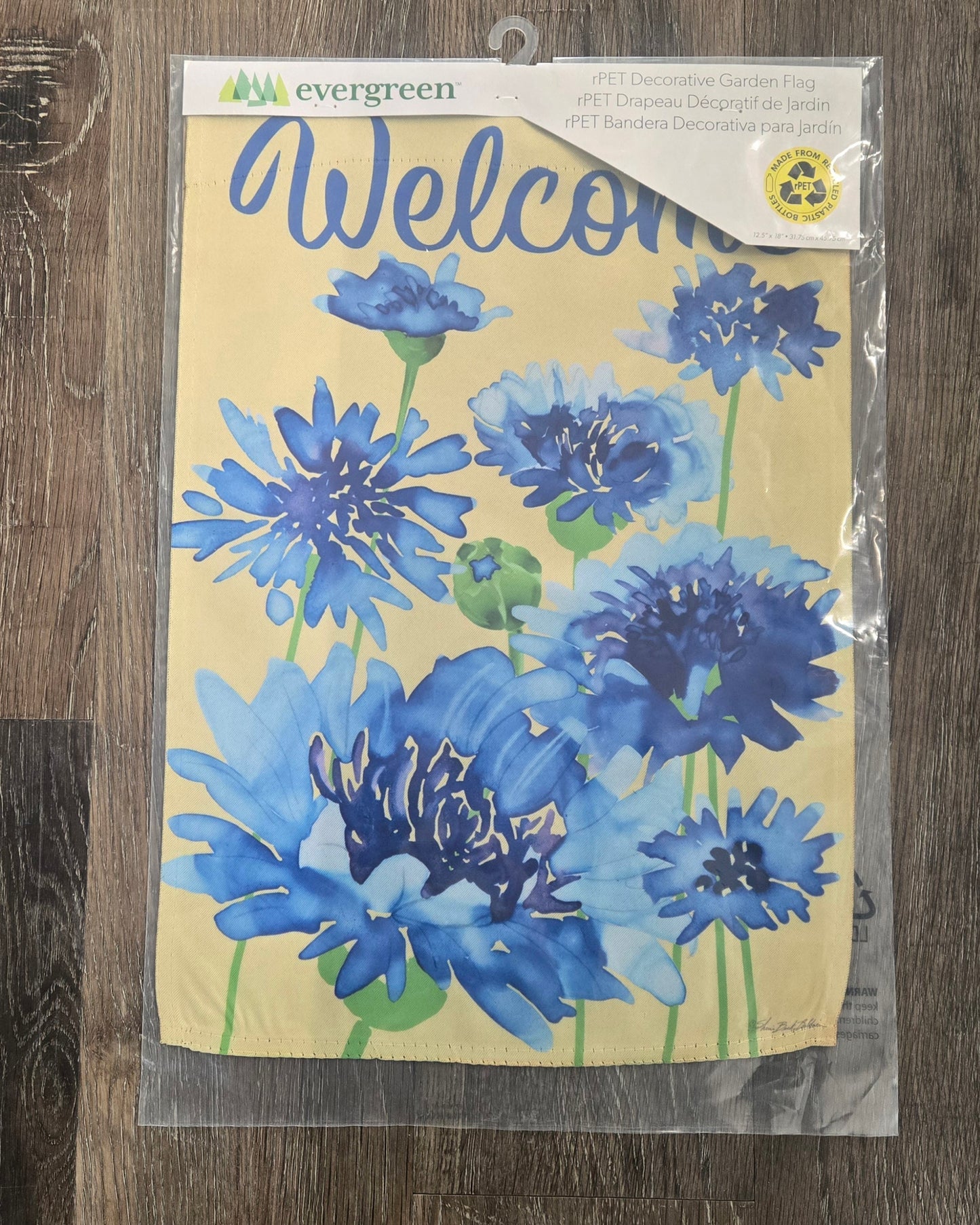 Garden Flag Bachelor Button