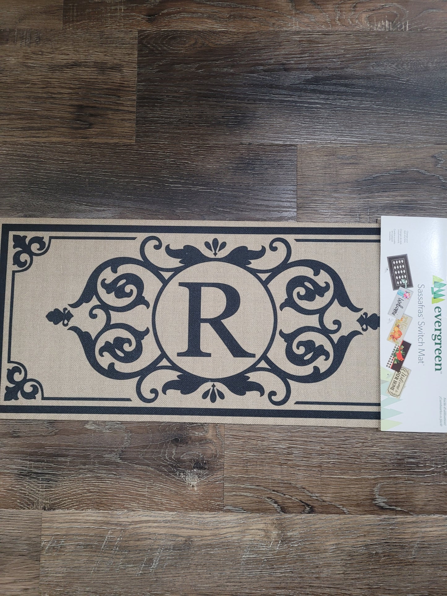 Switch Mat Monogram R