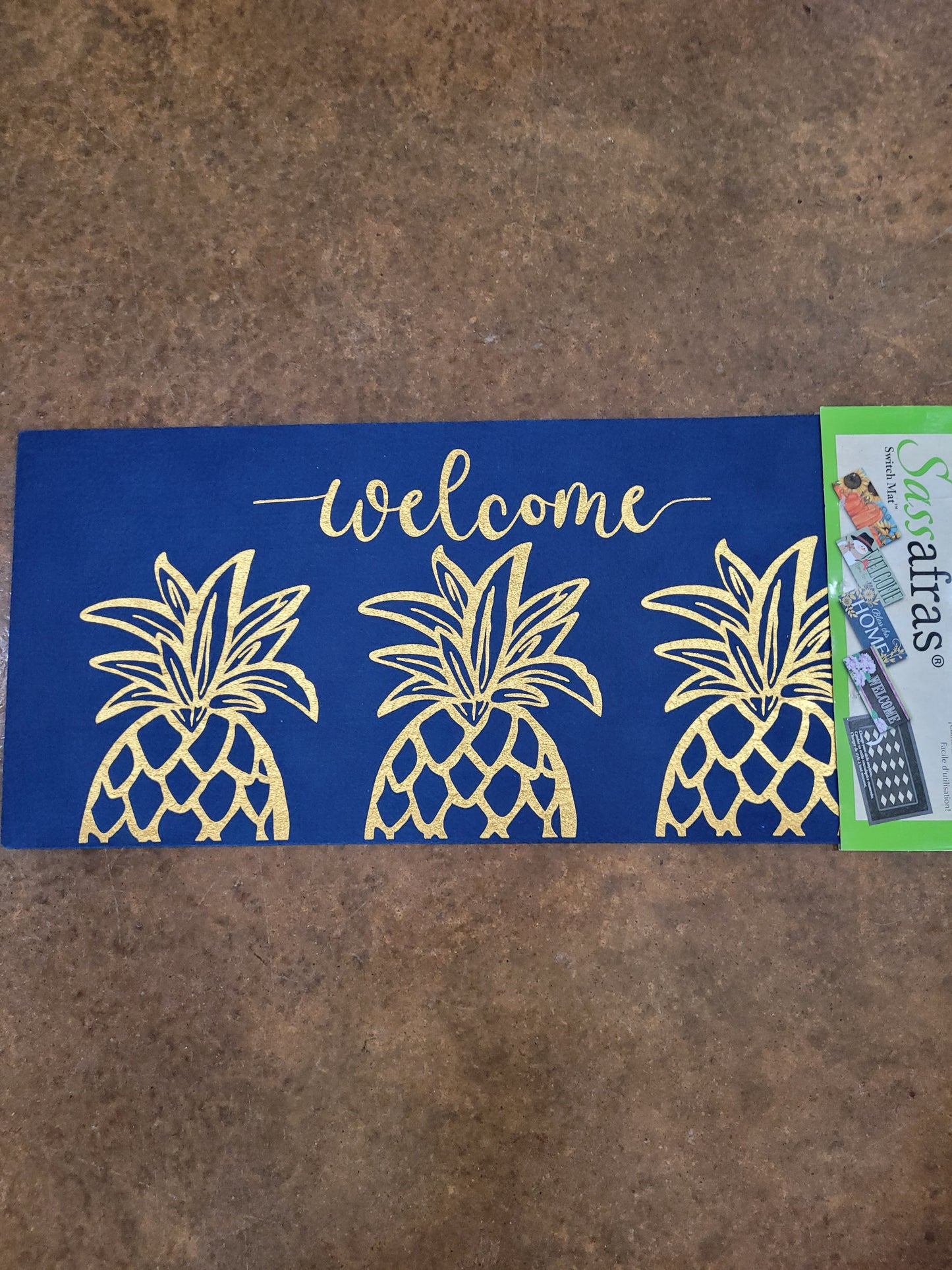 Switch Mat Gold Pineapple Welcome